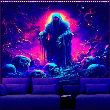 Imagem de AOHMPT Tapeçaria de Halloween que brilha no escuro - decoração de parede com luz preta reativa UV para festas assustadoras, quarto, sala de estar (monstro de caveira 3, 140 cm C x 138 cm, sem moldura)