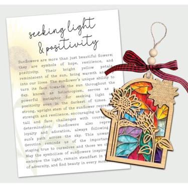 Imagem de Ornamento de girassol – Cartão de história em busca de luz e positividade – Flor de madeira com fundo estilo vitral – Símbolo edificante de esperança e força – Lembrete encorajador de alegria