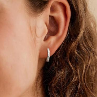 Imagem de Brincos de argola pequenos para mulheres, banhado a ouro 14K, brincos de argola de zircônia cúbica para cartilagem, standard, Latão, Sem pedra preciosa