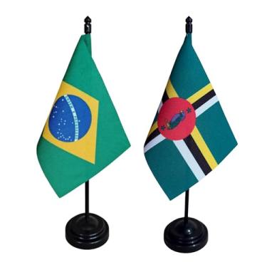 Imagem de Kit Bandeira de Mesa Brasil e Dominica, 26cm Altura, 18x11cm Bandeiras, Multicolorido, Oxford, Base Plástica, para Escritório, Eventos, Decoração