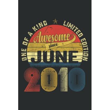 Imagem de Vintage June 2010 Birthday Party Retro Born in 2010 Bday Meme: FLOWER JOURNAL: 6" x 9", 110 Pages, Lined Writing Notebook, White Lined Paper, Journal ... Memos, Meetings, ... Artists, and Students.