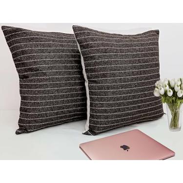 Imagem de AANDETEXTILEHOUSE Capas de almofada decorativas 45,7 x 45,7 cm, conjunto de 2 capas de almofada Boho Farmhouse para sofá, cama, sala de estar, moderno, rústico, veludo cotelê (marrom escuro)
