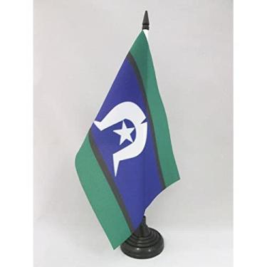 Imagem de Bandeira de mesa das Ilhas do Estreito de Torres 12 x 20.3 cm - Austrália - Bandeira de mesa dos ilhéus do estreito de Torres 21 x 14 cm - Bastão e base de plástico preto - AZ FLAG