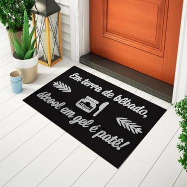 Imagem de Tapete Capacho Divertido Para Porta Estampado Frase - Em Terra de bêbado.. Ca0624