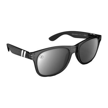 Imagem de Blenders Eyewear M Class X2 – Óculos de sol polarizados – Lente redonda, dobradiça com mola – 100% de proteção UV – Para homens e mulheres – Sombra fumê