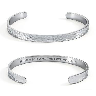 Imagem de cusurlove Pulseira feminina com versículo da Bíblia inspiradora martelada banhada a ouro 18 K, presente de joia de fé cristã, ajustável, não mancha, Medium, Aço inoxidável, Sem Pedra Preciosa