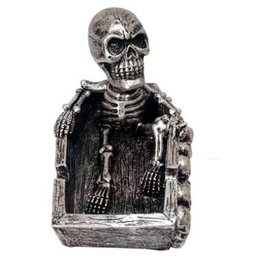 Imagem de Cinzeiro Personalizado de Resina Modelo Caveira Caixão Decorativo Pres