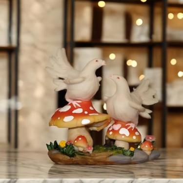 Imagem de ICE Armor 15,24 cm H Estátua de pomba branca em cogumelos vermelhos estatueta escultura ornamento decoração de casa/quarto e ideias de presente para inauguração de casa, feriados e aniversários. Ótima