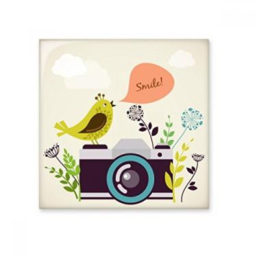 Imagem de Ilustração pássaro saudação na câmera azulejo de cerâmica brilhante decalque pedra adornada tijolo vitrificado