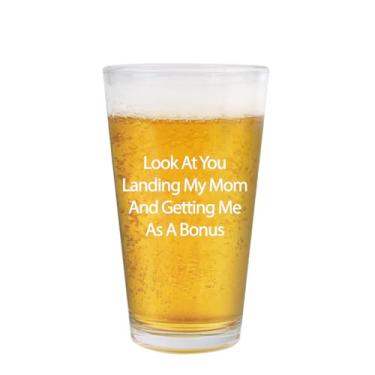 Imagem de Dad Gifts Copo de cerveja 473 ml, Look At You Landing My Mom And Getting Me As A Bonus Beer Pint Glass, Bonus Dad Gifts Gifts For Stepdad Bonus Dad Gifts For Stepdad Bonus Dad