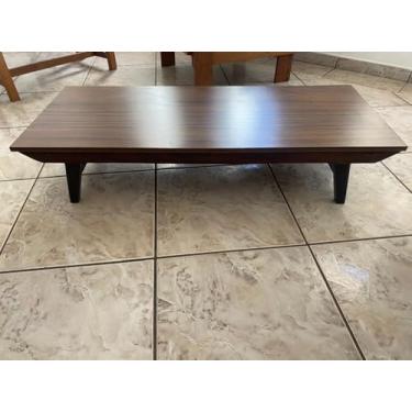 Imagem de Mesa de Centro Artesanal em Madeira – Design Baixo e Minimalista