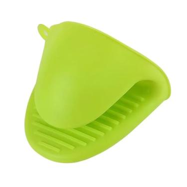 Imagem de Luva Térmica de Silicone – Pegador Jacaré Verde: segurança e praticidade no dia a dia da cozinha!