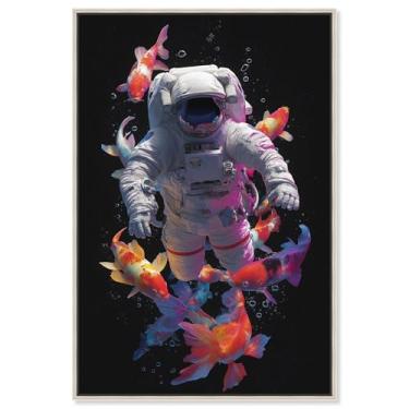 Imagem de Arte de parede de astronauta impressa em tela Deep Space Fishes II por Art Remedy, moldura prateada, 50 x 76 cm