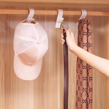 Imagem de Pacote com 2 ganchos ajustáveis para banheiro, rack organizador de parede sem perfuração para toalhas, chapéus e bolsas, prateleira de plástico que economiza espaço para espaços pequenos