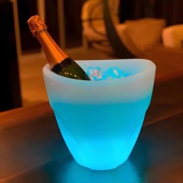 Imagem de Champanheira 5L com LED – Balde de Gelo com Parede Dupla Branca, Iluminação Colorida, Ideal para Champanhe, Vinhos, Cervejas e Festas – Design Premium