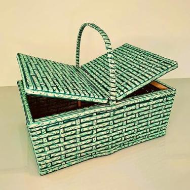 Imagem de Cesta Piquenique em Madeira e Fibras - Design Elegante, Dimensões Inteligentes e Acessório Completo para Momentos Especiais (Verde Rajado)