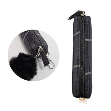 Imagem de Estojo Escolar Xadrez Preto com Pompom Fofo Multiuso Organização Zíper Aula Estudos Material Lápis