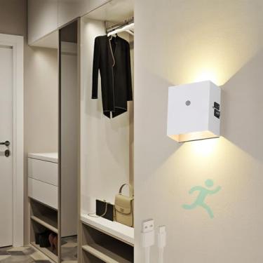 Imagem de Lâmpada de parede com bateria LED com detector de movimento Arandelas internas recarregáveis Iluminação de parede magnética moderna sem fio para escada Sala de estar Quarto mesa de cabeceira (Luz