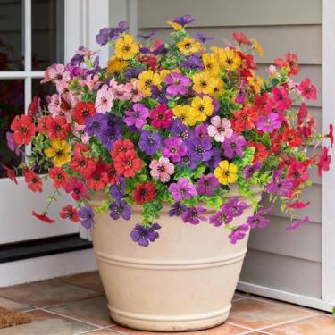 Imagem de Ammyoo Flores artificiais para decoração de primavera ao ar livre, 12 pacotes de margaridas de flores falsas com folhas de eucalipto realistas, plantas falsas para vegetação, buxo, varanda, pátio
