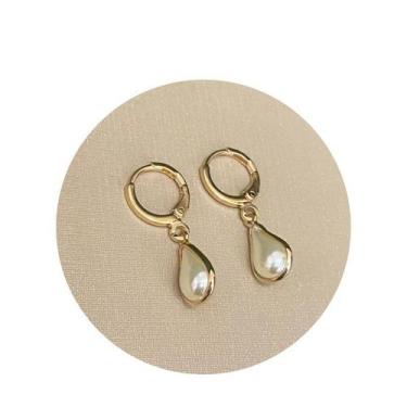 Imagem de Brinco De Argola Com Perola De Gota Folheado A Ouro - FAMA FOLHEADOS