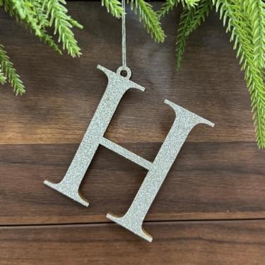 Imagem de Pxniy Enfeite de Natal com monograma de prata, letra inicial de madeira de 12 x 9 cm, decoração de árvore de férias e etiqueta de meia (H)