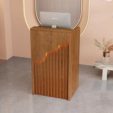 Imagem de Balcão de recepção, balcão de estações, caixa em forma de L, balcão de check-out, balcão, simples e moderno, restaurante, pequena recepção, pequena loja, caixa simples para sala de recepção