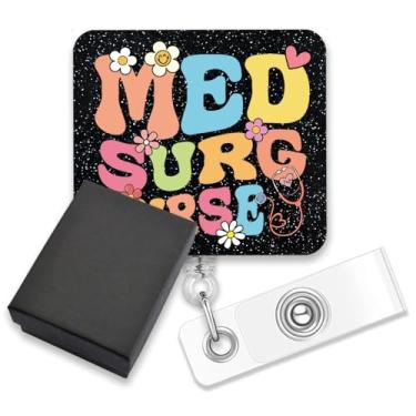 Imagem de AGMDESIGN Med Surg Enfermeira Engraçado Carretel de Crachá Retrátil, Presentes de Apreciação para Enfermeiros Médicos, Presentes Médicos Fofos para Enfermeiras Médicas, Clipe de Crachá Médico, Suporte