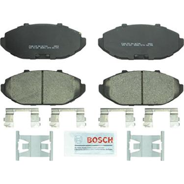 Imagem de Bosch BC748 QuietCast Premium conjunto de pastilhas de freio a disco de cerâmica para Ford Crown Victoria 1998-2002; carro Lincoln Town 1998-2002; Mercury Grand Marquis; frente