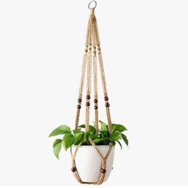 Imagem de Cesta suspensa para plantas de macramê com contas de madeira decorativas