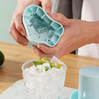 Imagem de Bandeja de gelo cilíndrica de silicone azul – 40 peças para fazer bolas de gelo de 2,5 cm, molde antiaderente sem BPA para uísque e coquetéis, bandeja segura para freezer e liberação fácil