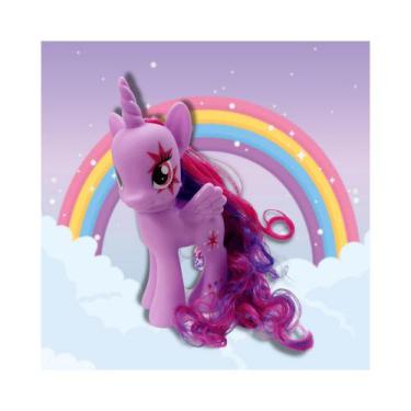 My Little Pony: Um brinquedo de coleção de gala da nova geração para  crianças - 9 Figuras de Pônei, 13 Acessórios, Pôster (Exclusivo da )  - Bonecas - Magazine Luiza