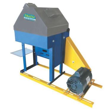 Imagem de Moenda De Cana Tradicional B-721 Rolos De Inox Maqtron Com Motor 220v