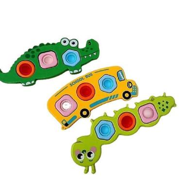 Imagem de Brinquedo de ponta de dedo, simples, ondulado, em forma de ônibus, por