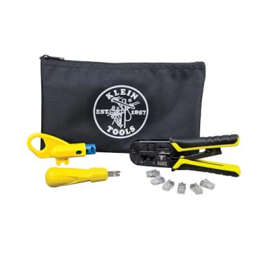Imagem de Klein Tools Kit de instalação coaxial VDV026-212 com ferramenta de crimpagem, cortador de cabo, decapador e conectores F com bolsa de armazenamento