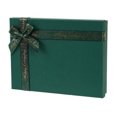 Imagem de Caixa de presente de papelão verde 23x15x4 cm com fita cintilante