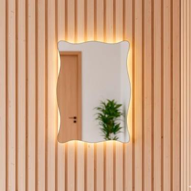 Imagem de Espelho Orgânico de Parede com Led Paris 44x64 Espelho Decorativo Para Sala Quarto Banheiro (Led Quente)