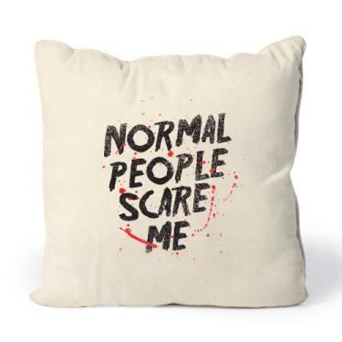 Imagem de Almofada Normal People Scare Me - Studio Geek