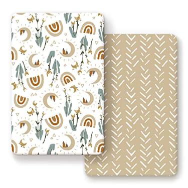 Imagem de GRSSDER Jogo de lençol elástico de malha de jérsei ultramacio pacote com 2, lençol com elástico, portátil, mini berço, para meninas e meninos, estampa de arco-íris