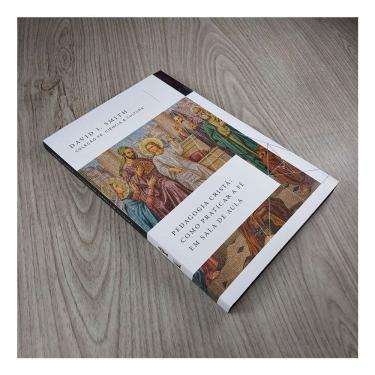 Imagem de Pedagogia Cristã: Como Praticar a Fé em Sala de Aula