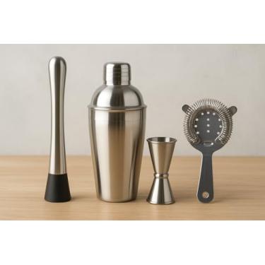 Imagem de Kit Completo de Bartender em Aço Inox – Coqueteleira, Amassador de Caipirinha, Medidor e Coador de Gelo | Perfeito para Drinks, Caipirinhas e Coquetéis