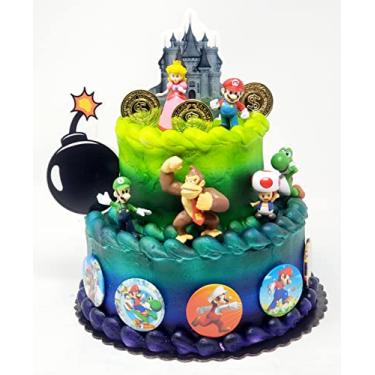Imagem de Conjunto de 23 peças de bolo de aniversário Mario Brothers com Mario Castle, bomba, Mario Coins, 6 bonecos Mario, Luigi, Princess Peach, Toad, Yoshi, Donkey Kong e 12 botões decorativos Mario de 2,5 cm