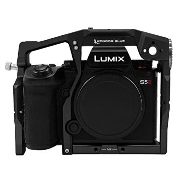 Imagem de KONDOR BLUE | Gaiola apenas para Panasonic LUMIX S5II/X | Trilhos NATO embutidos, braçadeira de cabo HDMI/USB C e ferramentas integradas para fluxos de trabalho profissionais | Raven Black