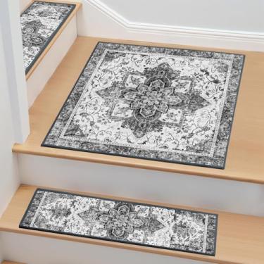 Imagem de Tapete antiderrapante para escadas, 1 peça, 76,2 x 76,2 cm, descasque e cole para degraus de madeira internos, suporte adesivo reutilizável lavável, tapetes de segurança que aceitam animais de