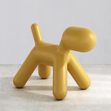 Imagem de Cadeira de plástico fofo para filhotes, banquinho baixo criativo para cães, banco de descanso de pé de desenho animado para quarto, presente de entrada, lustre, 70 x 43 x 55 cm (28 x 17 x 22