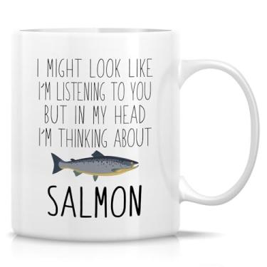 Imagem de Retreez Caneca divertida para amantes de salmão - Caneca I'm Thinking About Salmon - Caneca de café ou chá de cerâmica de 325 ml - Presente hilário para entusiastas de peixes, fãs de frutos do mar