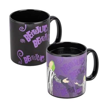 Imagem de Paladone Caneca Beetlejuice XL que muda de calor - Presente de mercadoria oficialmente licenciado para fãs de filmes de terror retrô, copos de cerâmica nostálgicos, copo para colecionadores de filmes