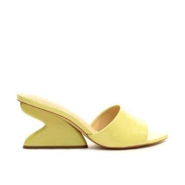 Imagem de Tamanco Salto Médio em Couro Amarelo Manteiga / Canary Cecconello-Feminino