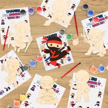Imagem de Bafeil Conjunto de 24 lembrancinhas de festa Ninja – Kit de pintura para pintar seus próprios ímãs de madeira para decorações de festa de aniversário, suprimentos de festa com cartão, bolsa de brindes