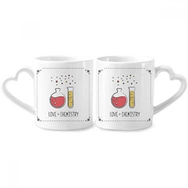 Imagem de Frasco de fundo redondo tubo de ensaio química casal conjunto de canecas de porcelana copo de cerâmica para amantes alça de coração