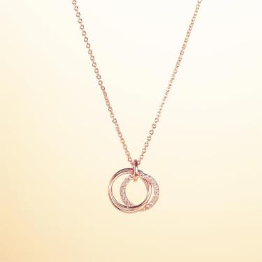 Imagem de Colar feminino com design de círculo triplo simboliza o eterno incrustado com pingente de zircão triturado cintilante, hipoalergênico, banhado a ouro grosso, não mancha, presentes de Natal 40 + 5 cm